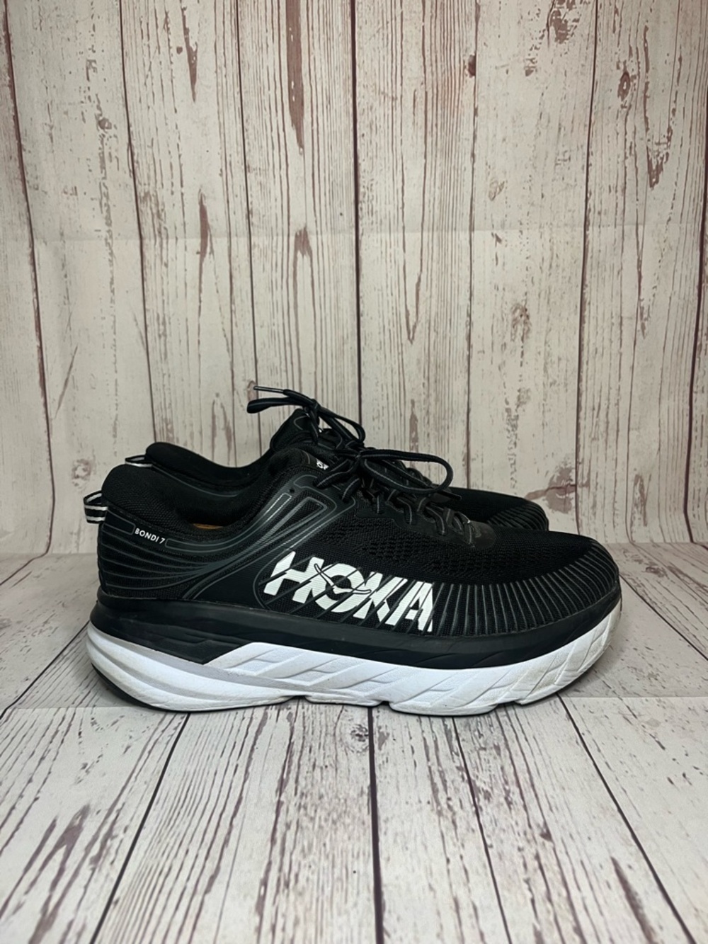 Hoka One One Bondi 7 Black & White Running Shoes Women's 9.5D